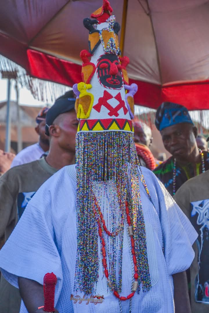 Oba Owoade crowns as 46th Alaafin of Oyo, as he complets traditional rites