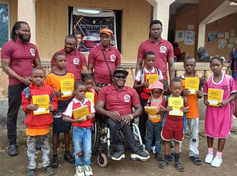 Okofia progressive youths give scholarship to over 10 underprivileged children, clear school fees