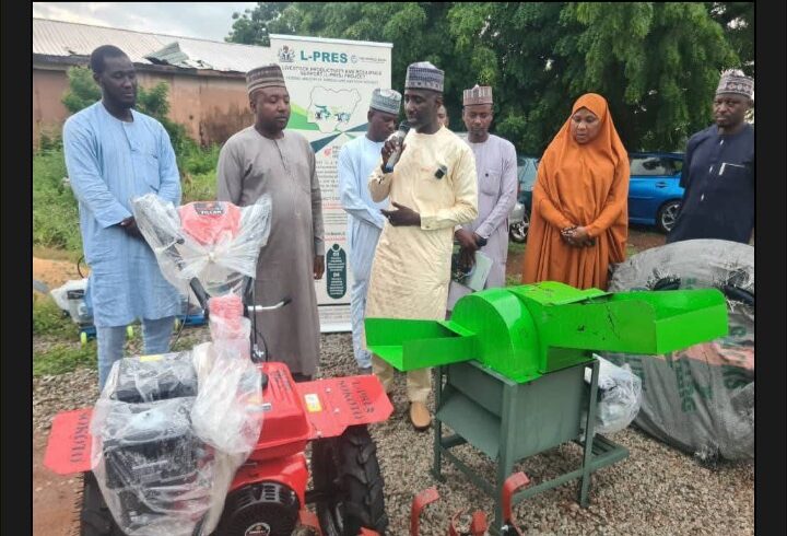 Sokoto L-PRESS distributes farm equipments to Farmers