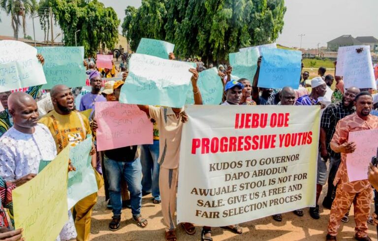 Awujale Stool: Protesters endorse suspension, demand stiff penalties for bribe givers, takers