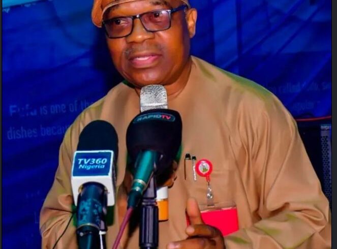 Top diplomats, defence Chiefs welcome Enikanolaiye as Foreign Affairs Minister