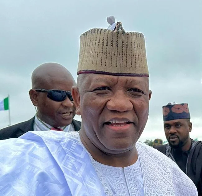 Yari donates 145 trucks of maize, 42000 bags of semovita to IDPs, vulnerable households in Zamfara