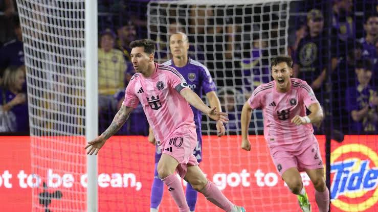 Messi nets 76th free-kick, closer to all-time record